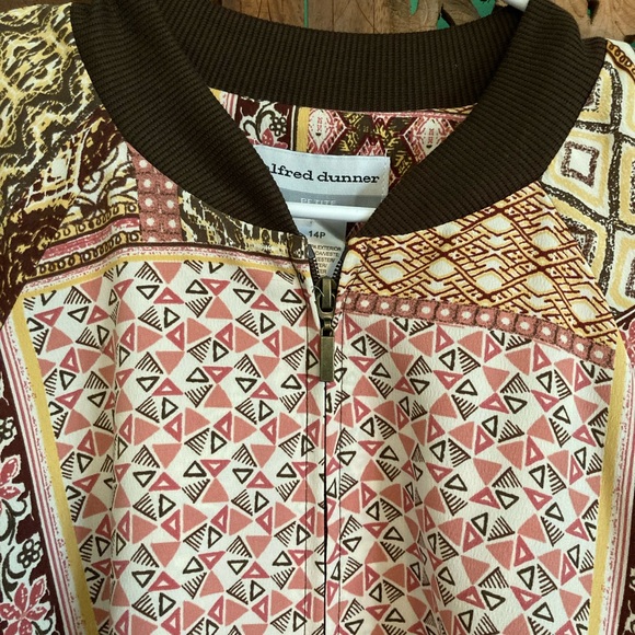 Patchwork print bomber jacket - Picture 10 of 10